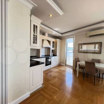 Продается 3-х комнатная квартира, 90 м²