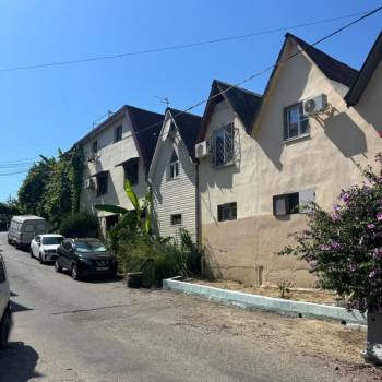 Продается 1-комнатная квартира, 50 м²