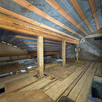 Продается 1-комнатная квартира, 80 м²