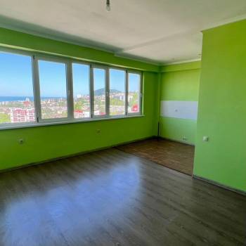 Продается 1-комнатная квартира, 84 м²