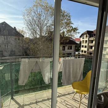 Продается 1-комнатная квартира, 57 м²