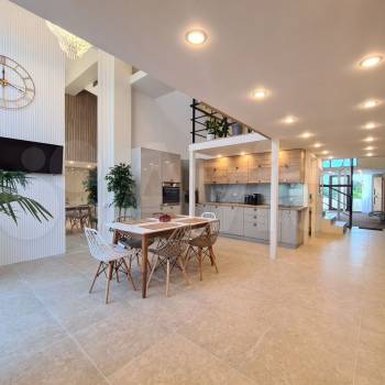 Сдается Дом, 300 м²