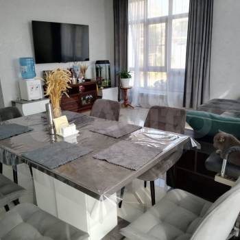 Продается Многокомнатная квартира, 105 м²