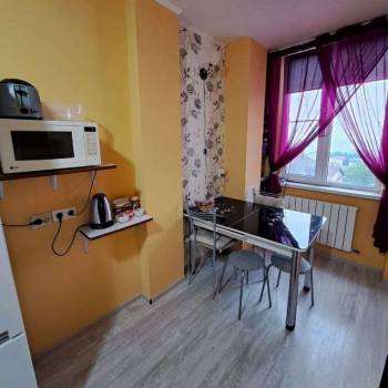 Сдается 1-комнатная квартира, 40 м²