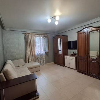 Продается 1-комнатная квартира, 32 м²