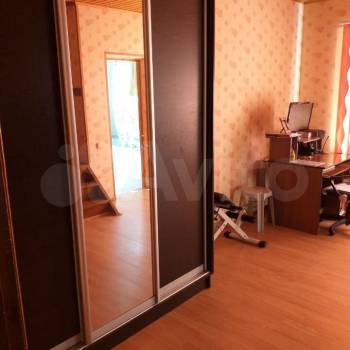 Продается Дом, 180 м²