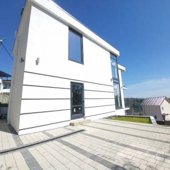 Продается Дом, 190 м²