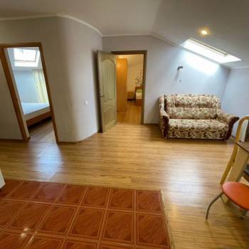 Сдается Многокомнатная квартира, 80 м²