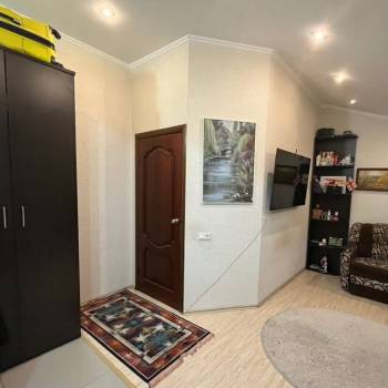 Продается 1-комнатная квартира, 35 м²