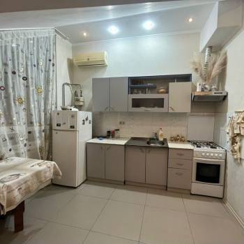 Продается 1-комнатная квартира, 35 м²