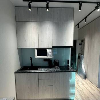 Продается 1-комнатная квартира, 18 м²