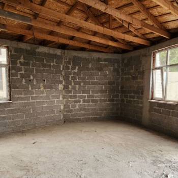 Продается 1-комнатная квартира, 42 м²