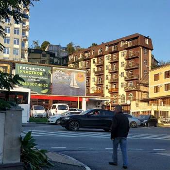 Продается 1-комнатная квартира, 42 м²