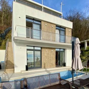 Продается Дом, 300 м²