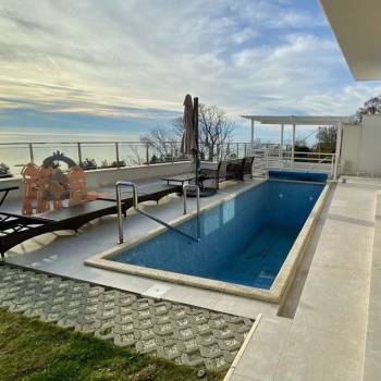 Продается Дом, 300 м²