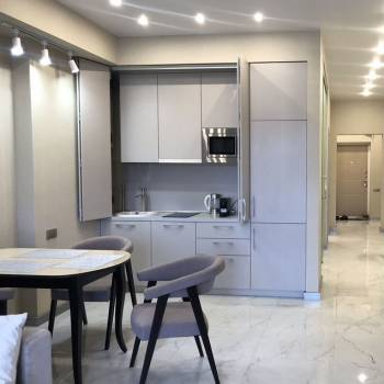 Сдается 1-комнатная квартира, 64 м²