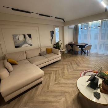 Продается Многокомнатная квартира, 98 м²