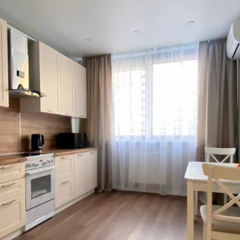 Сдается 1-комнатная квартира, 38 м²