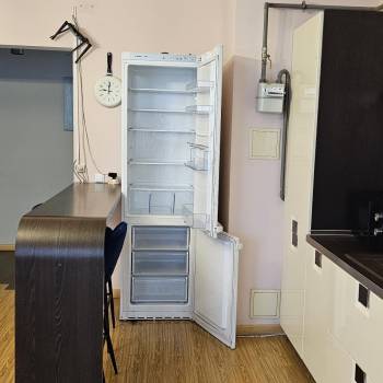 Сдается 2-х комнатная квартира, 76 м²