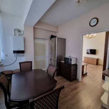 Сдается 1-комнатная квартира, 42 м²