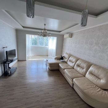 Сдается 2-х комнатная квартира, 95 м²