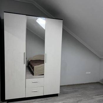 Сдается Многокомнатная квартира, 150 м²