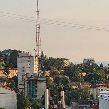 Продается 1-комнатная квартира, 112 м²