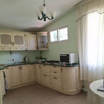 Сдается 1-комнатная квартира, 60 м²