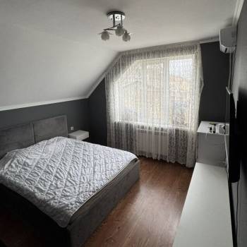 Продается Дом, 180 м²