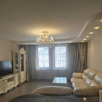 Продается 3-х комнатная квартира, 108 м²