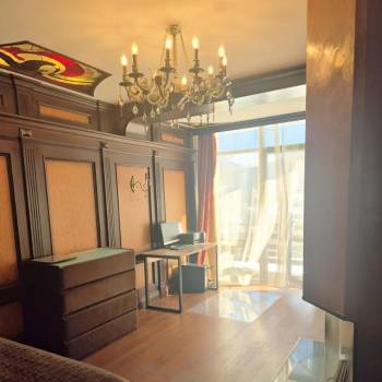 Продается 3-х комнатная квартира, 108 м²