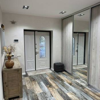 Продается Дом, 210 м²