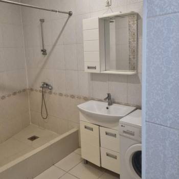 Продается Многокомнатная квартира, 130 м²