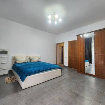 Сдается 2-х комнатная квартира, 70 м²