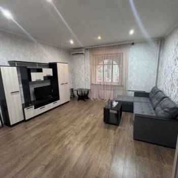 Сдается 2-х комнатная квартира, 73 м²