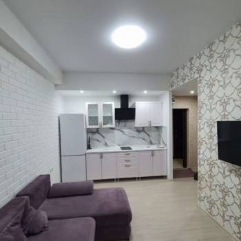 Продается 1-комнатная квартира, 35 м²
