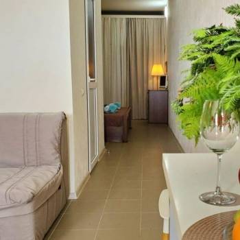 Продается 2-х комнатная квартира, 42 м²