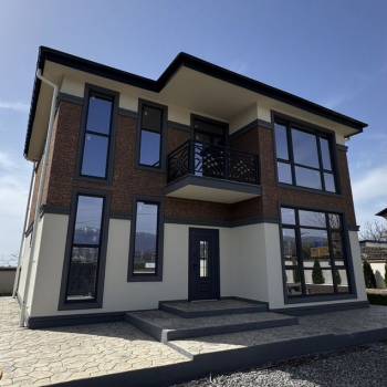 Продается Дом, 180 м²