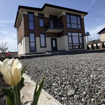 Продается Дом, 180 м²