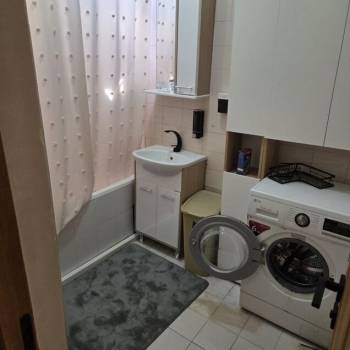 Сдается 2-х комнатная квартира, 74 м²