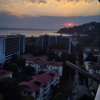 Сдается 2-х комнатная квартира, 80 м²