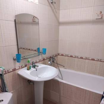 Сдается Многокомнатная квартира, 75 м²