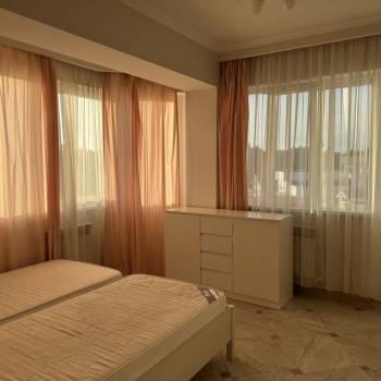 Сдается 2-х комнатная квартира, 74 м²