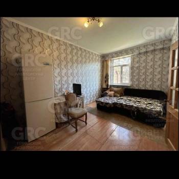 Продается 1-комнатная квартира, 35 м²