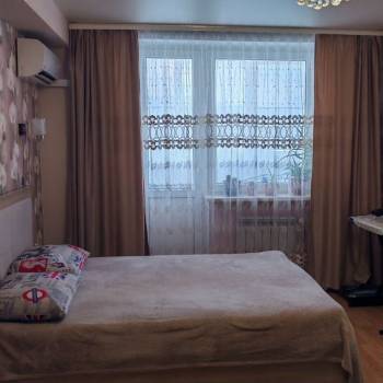 Продается 1-комнатная квартира, 38 м²