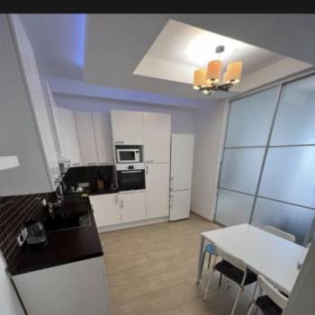 Сдается 2-х комнатная квартира, 60 м²