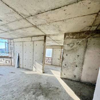 Продается 1-комнатная квартира, 83,4 м²