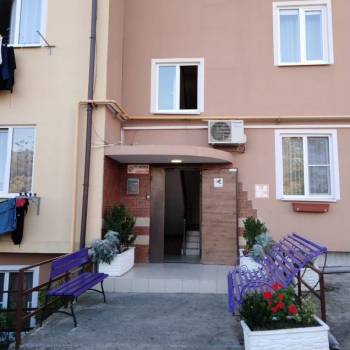 Продается 1-комнатная квартира, 32 м²