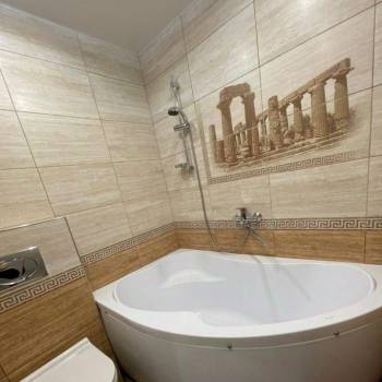 Продается 1-комнатная квартира, 37 м²