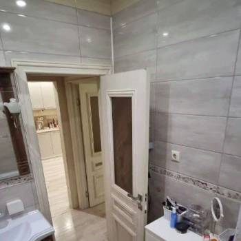 Продается 1-комнатная квартира, 51 м²